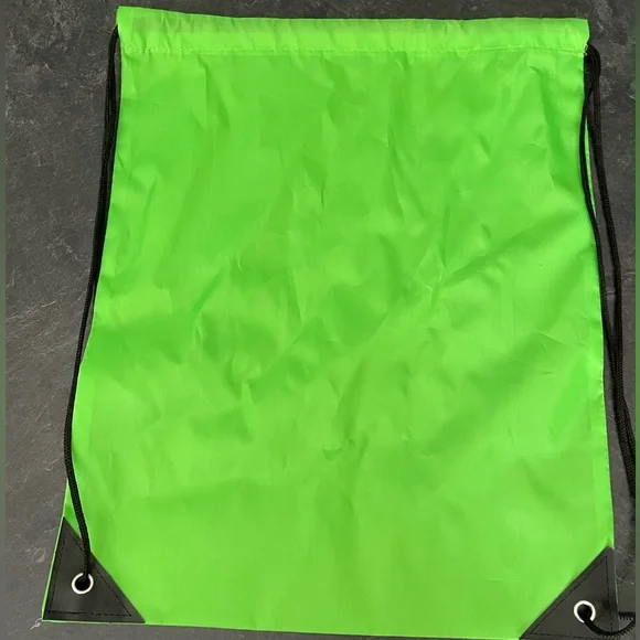 🔥 5/$25 - Drawstring backpack - Picture 2 of 2